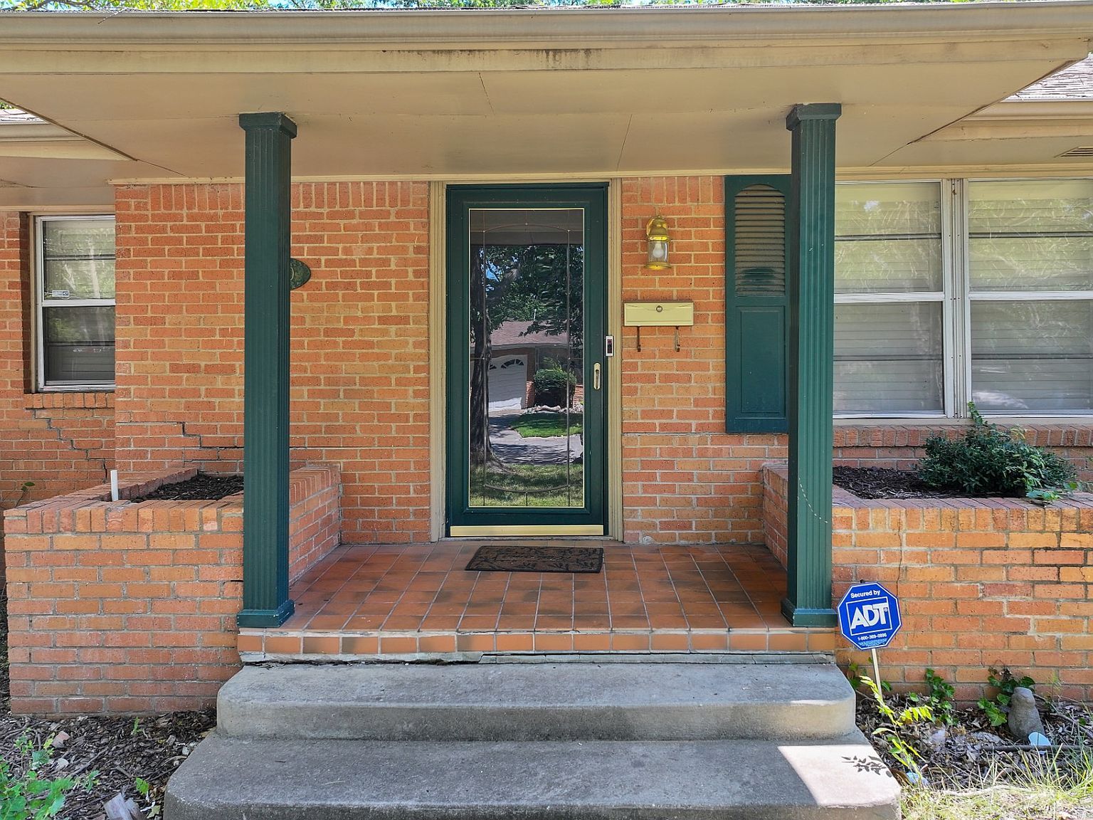 1740 Tiverton St Ardmore, OK 73401 - Thumbnail 3