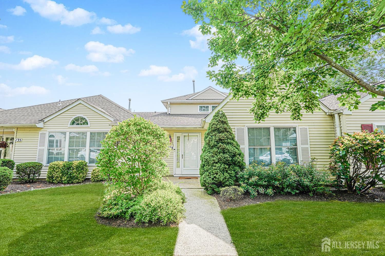 134 Blackbird Dr Monroe Township, NJ 08831 - Thumbnail 3