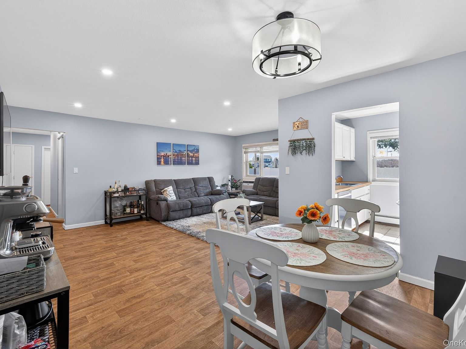 4 Rose St APT 6F1 Oceanside, NY 11572 - Thumbnail 3