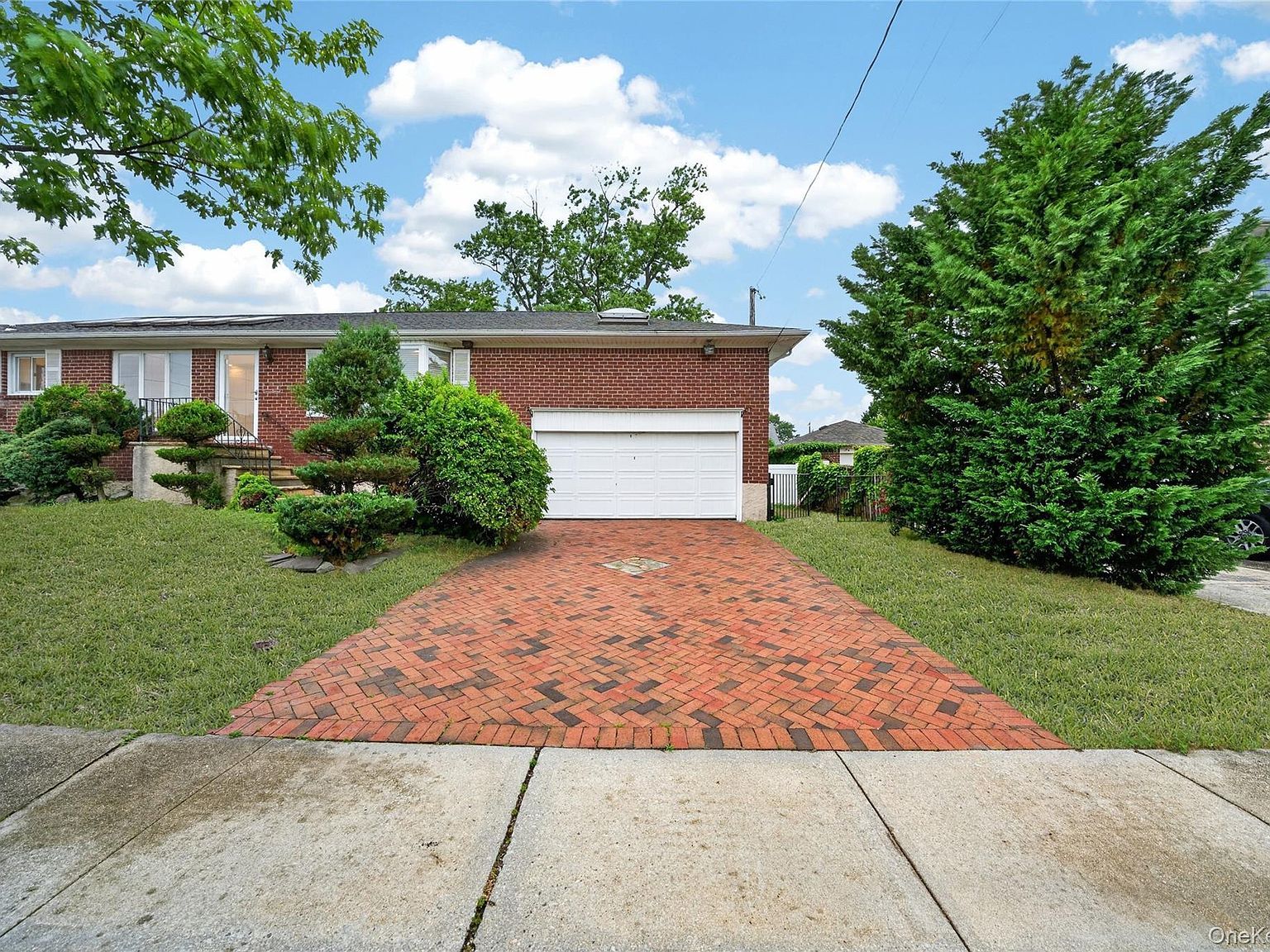 3402 Elliott Blvd Oceanside, NY 11572 - Thumbnail 3