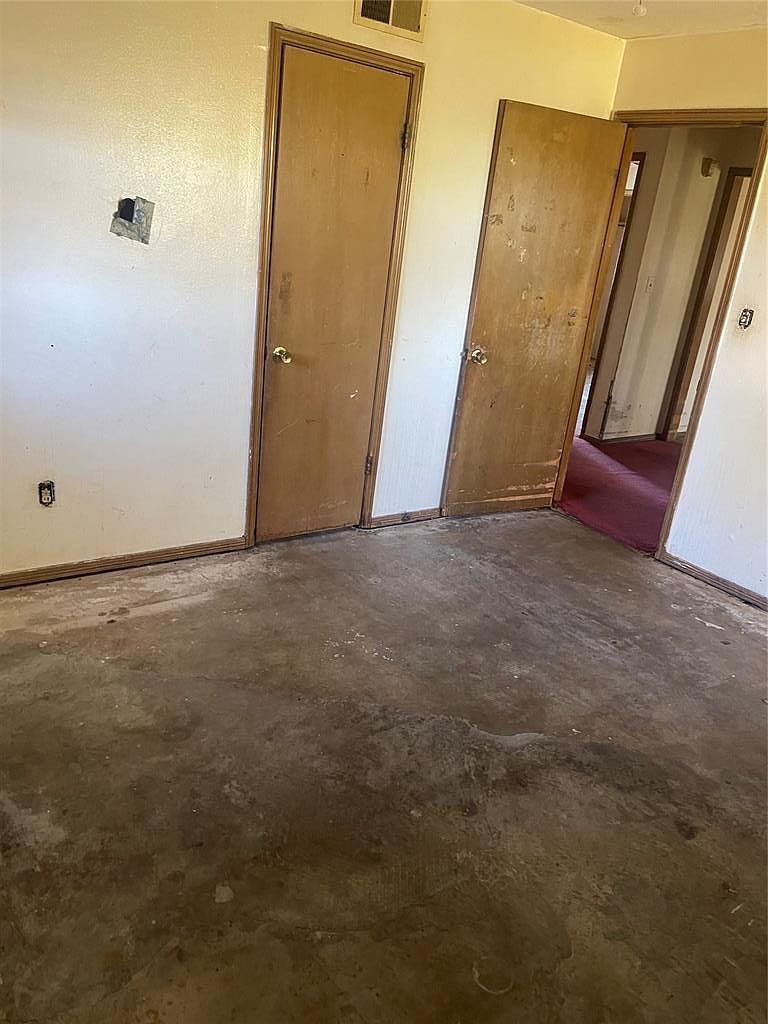 1717 NE 56th St Oklahoma City, OK 73111 - Thumbnail 3