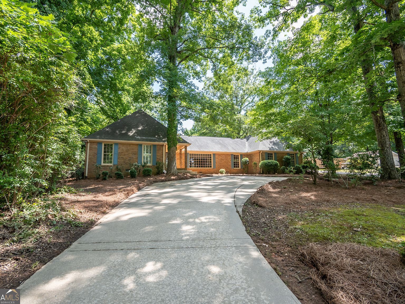 139 Lake Forest Dr Athens, GA 30607 - Thumbnail 3