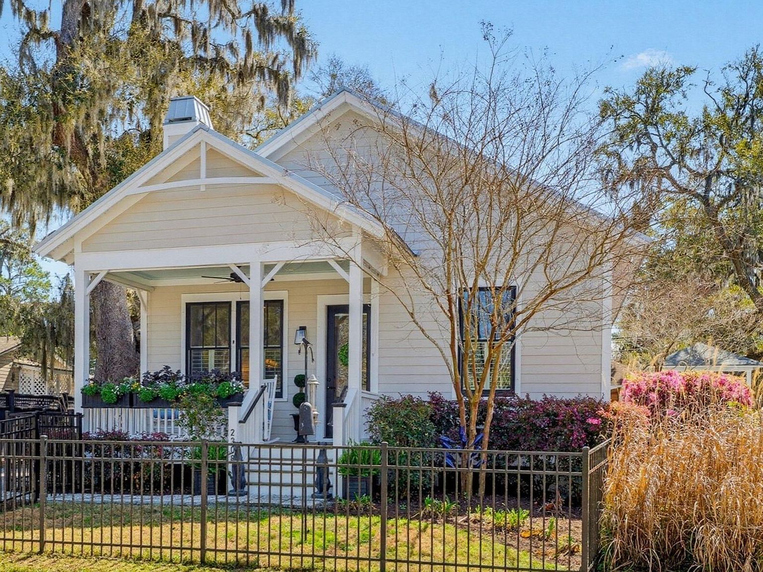 2308 Simms St Beaufort, SC 29902 - Thumbnail 3