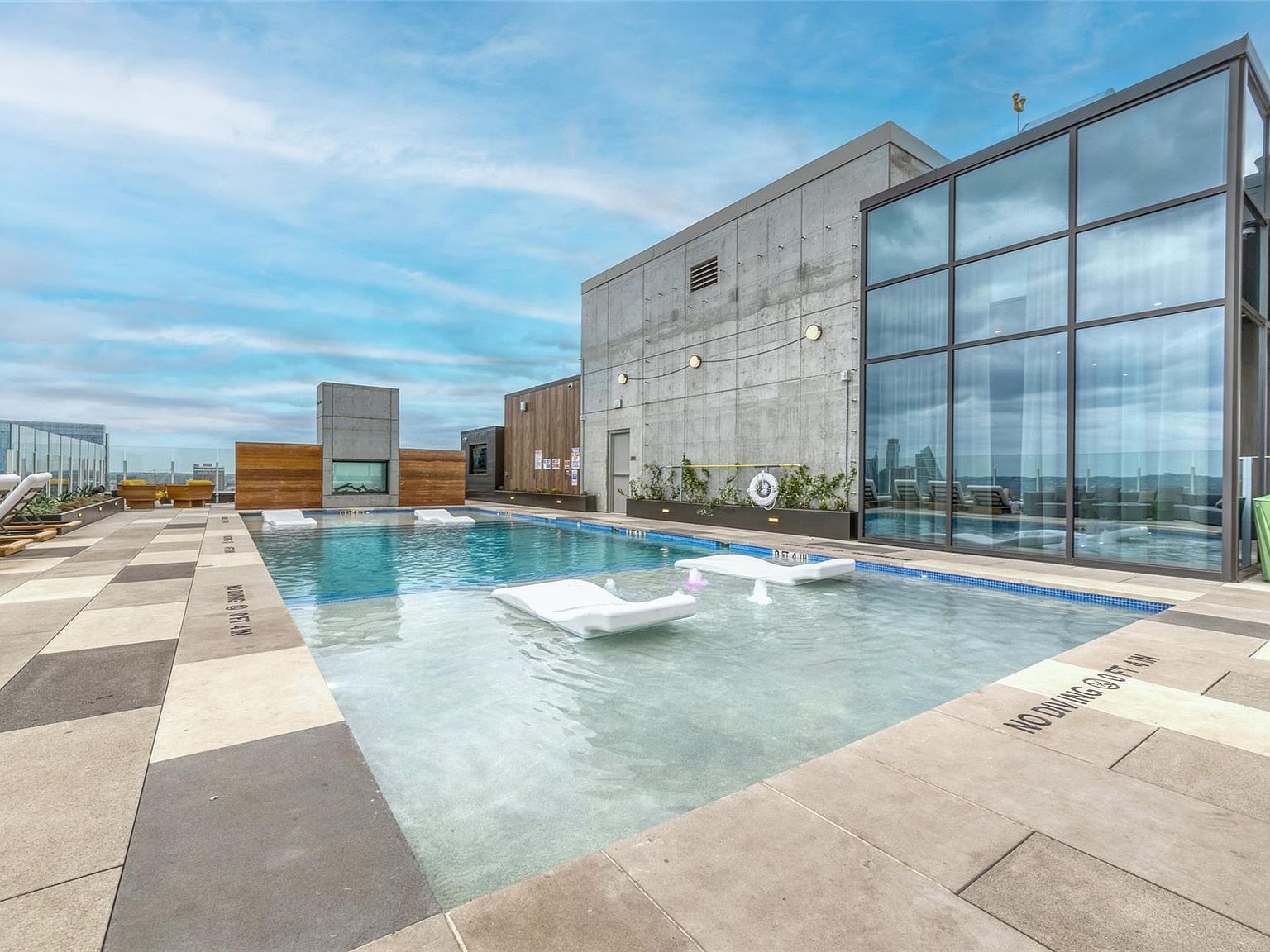 48 East Ave Unit 2611 Austin, TX 78701 - Thumbnail 3