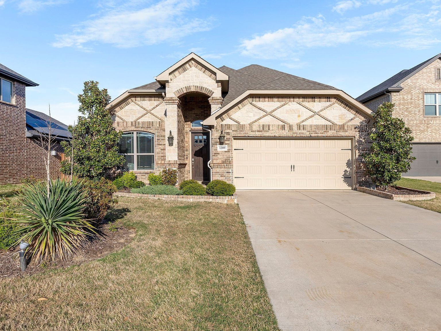 1209 Rushmore Dr Burleson, TX 76028 - Thumbnail 3