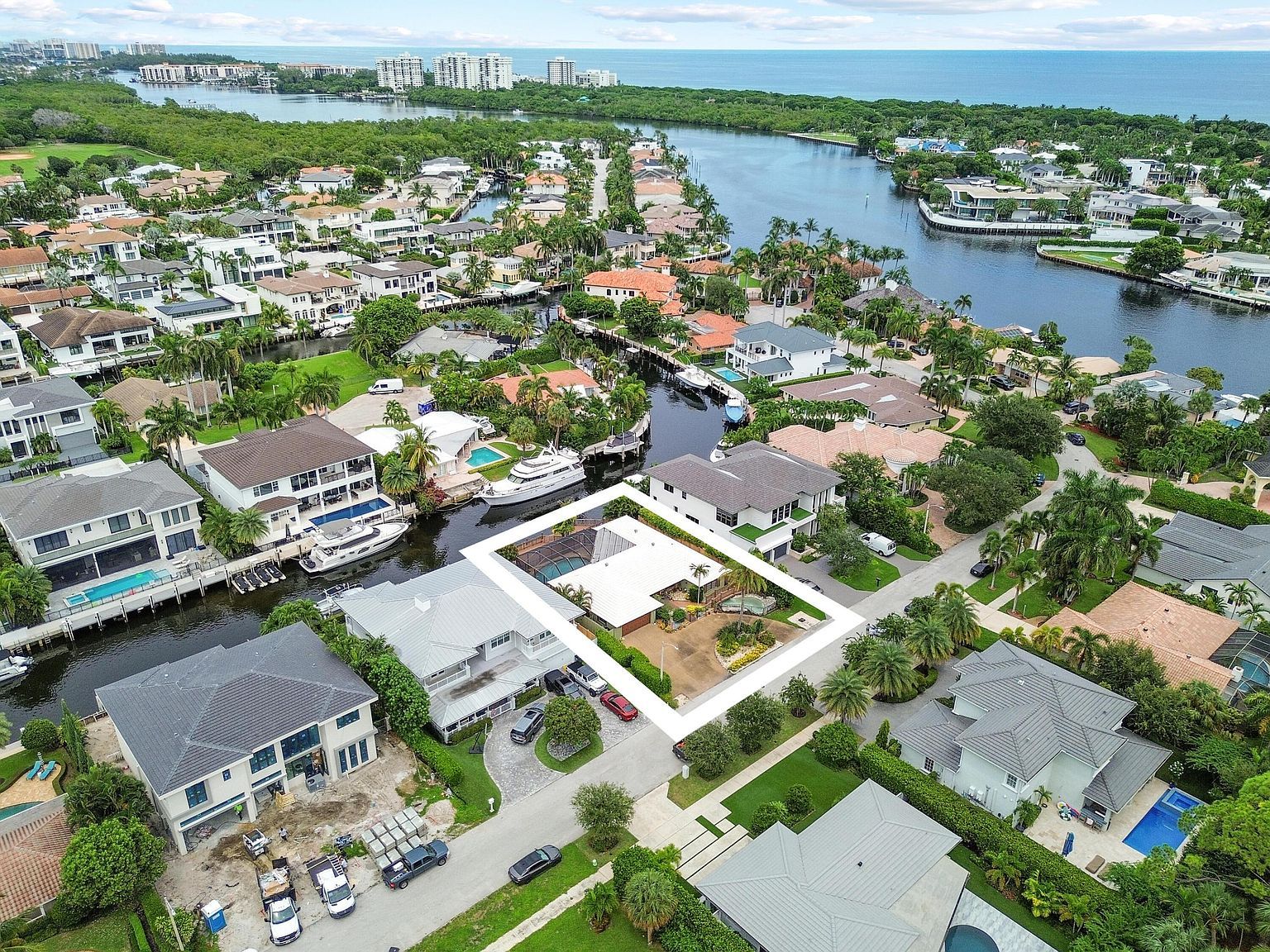531 Silver Ln Boca Raton, FL 33432 - Thumbnail 3