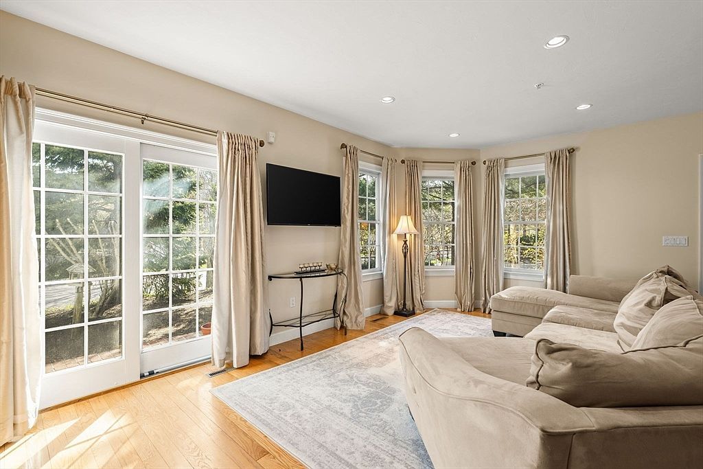 52 Tilden Commons Dr #52 Quincy, MA 02171 - Thumbnail 3