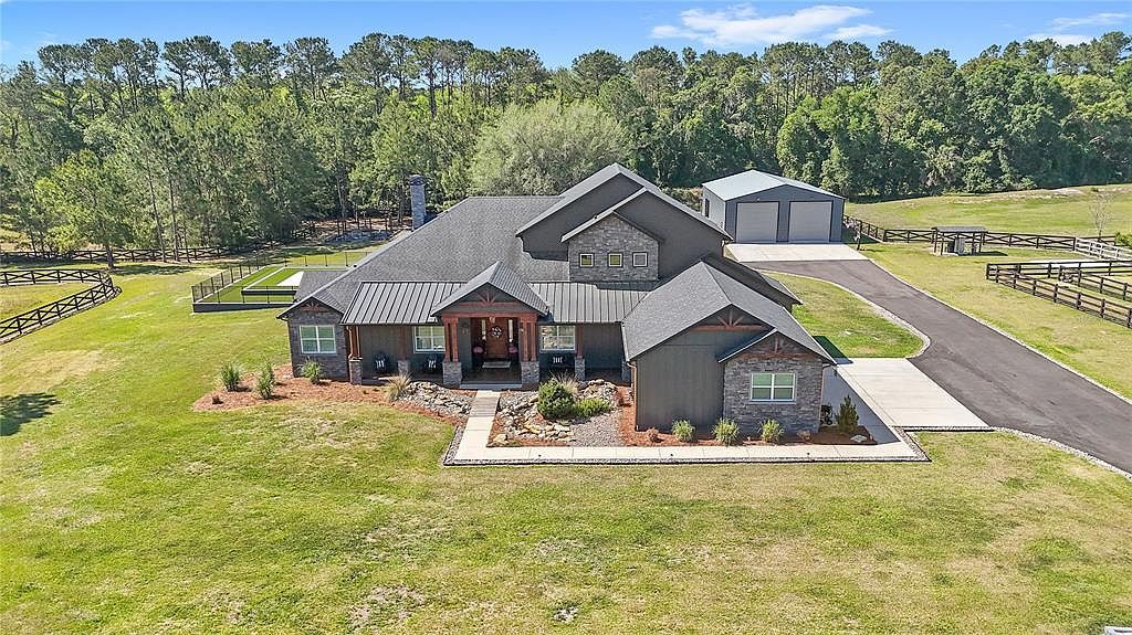 22250 Deer Park Ave Eustis, FL 32736 - Thumbnail 3
