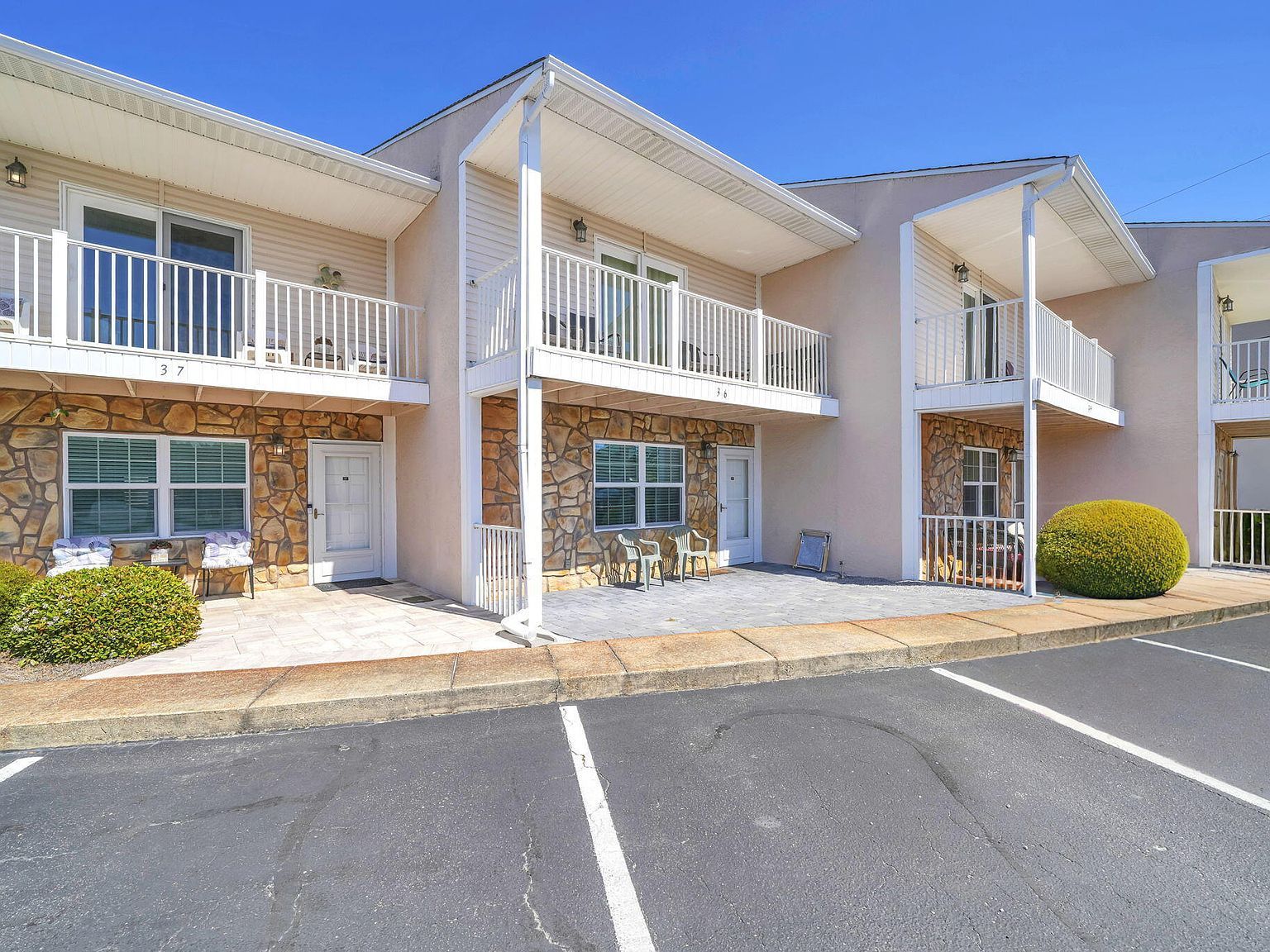 241 Ellis Rd Unit 36 Miramar Beach, FL 32550 - Thumbnail 3