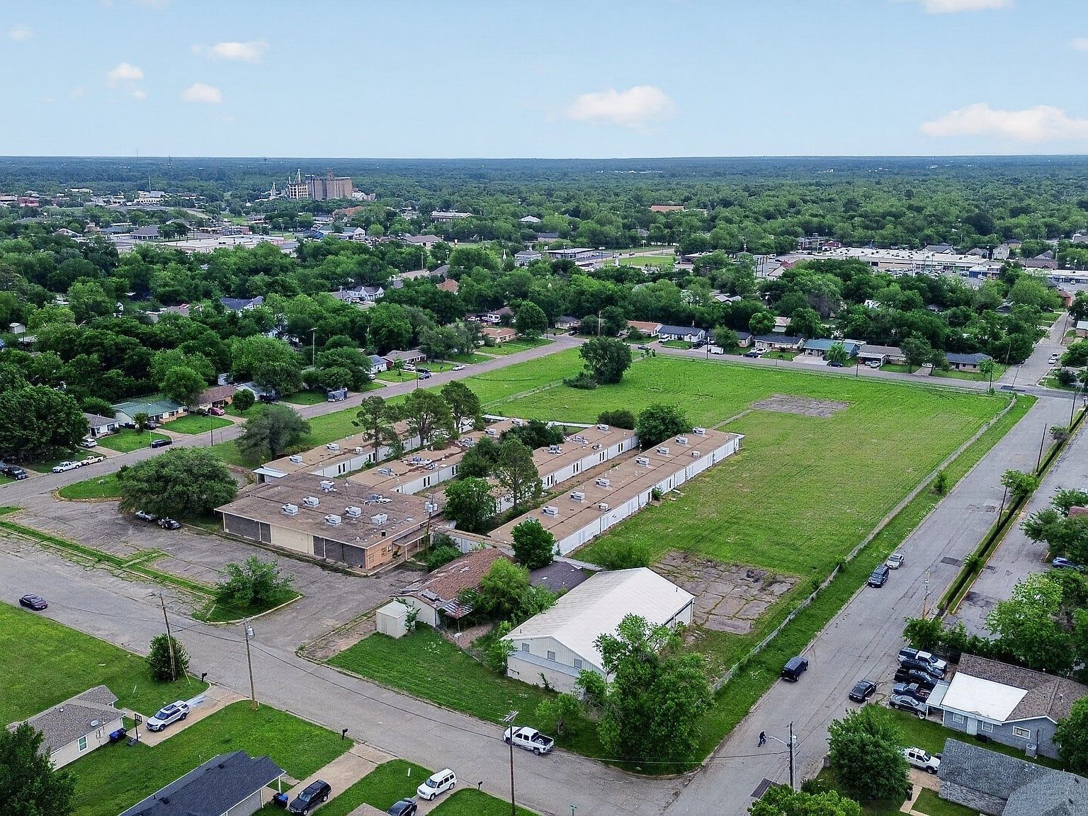 3005 Division St Greenville, TX 75401 - Thumbnail 3