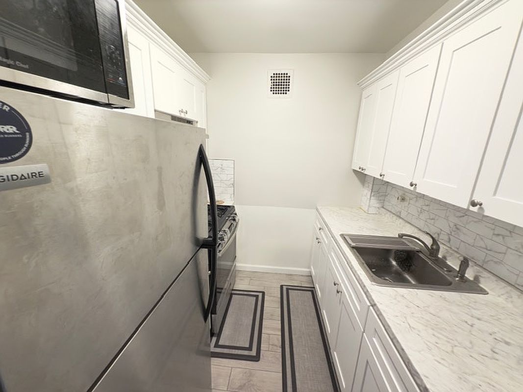 108-49 63rd Ave #5-O Forest Hills, NY 11375 - Thumbnail 3