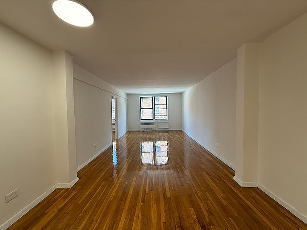 108-49 63rd Ave #4R Forest Hills, NY 11375 - Thumbnail 3