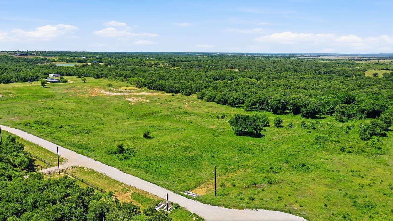 633 N Stallion Meadows Dr Lot 8 Perrin, TX 76486 - Thumbnail 3