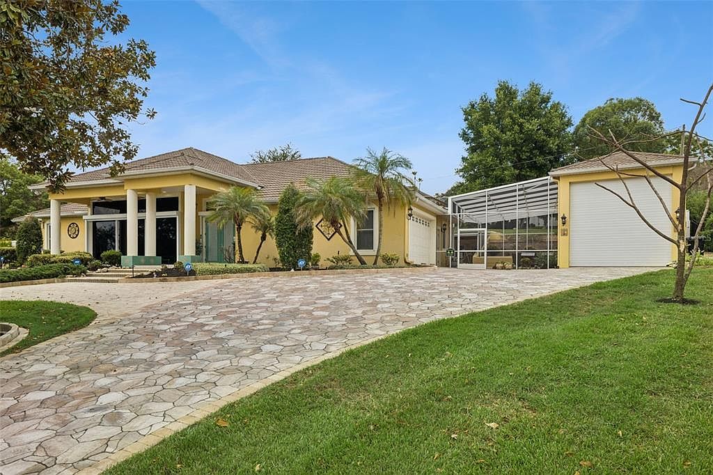 12128 Lakeshore Dr Clermont, FL 34711 - Thumbnail 3