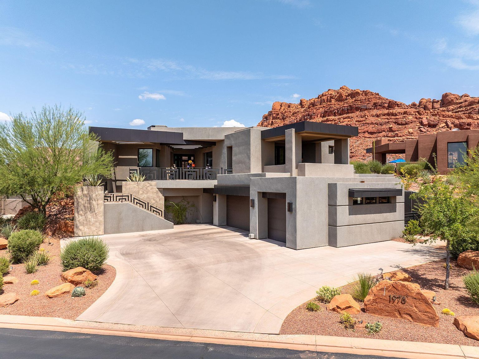 1978 W Cougar Rock Cir Saint George, UT 84770 - Thumbnail 3