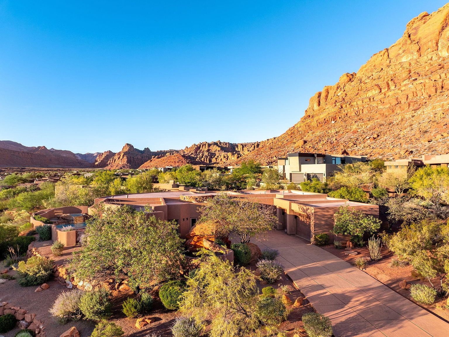 2226 W Lomaki Cir Saint George, UT 84770 - Thumbnail 3