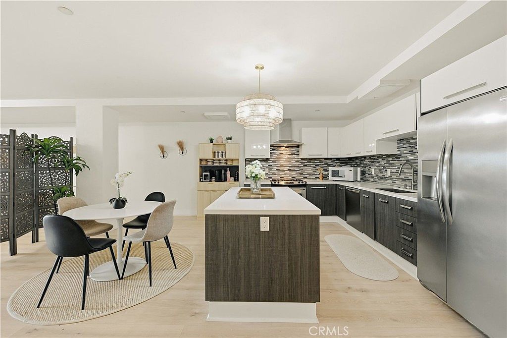 433 Pine Ave #201 Long Beach, CA 90802 - Thumbnail 3