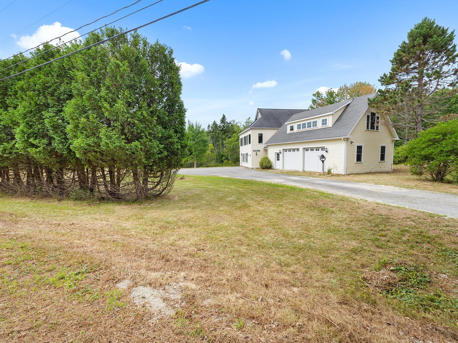 563 Newbury Neck Rd Surry, ME 04684 - Thumbnail 3