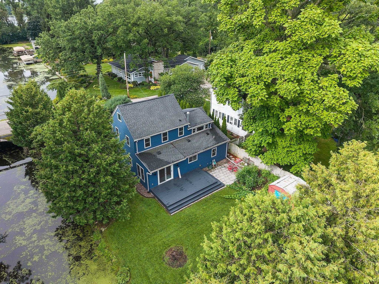 2084 S Point Comfort Rd Oshkosh, WI 54902 - Thumbnail 3