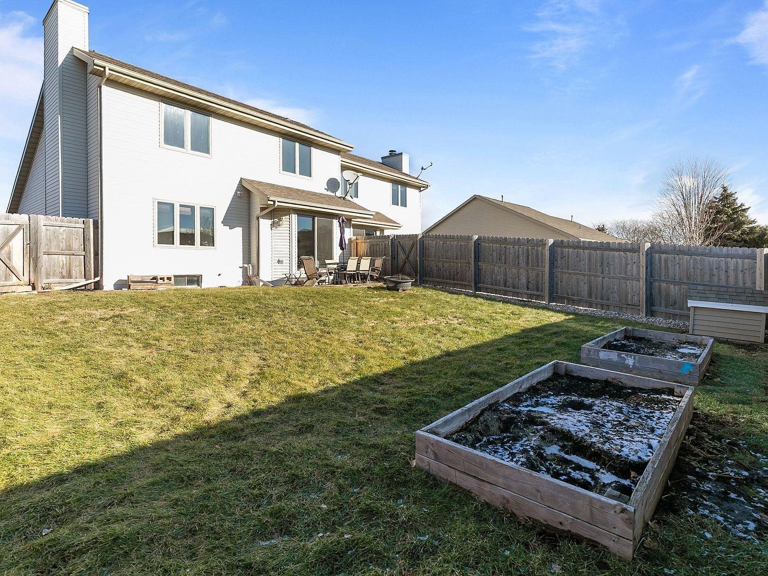 2457 Blake Ct Oshkosh, WI 54904 - Thumbnail 3