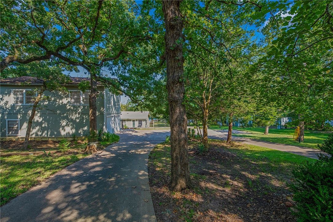 11001 Clyde Acord Rd Franklin, TX 77856 - Thumbnail 3