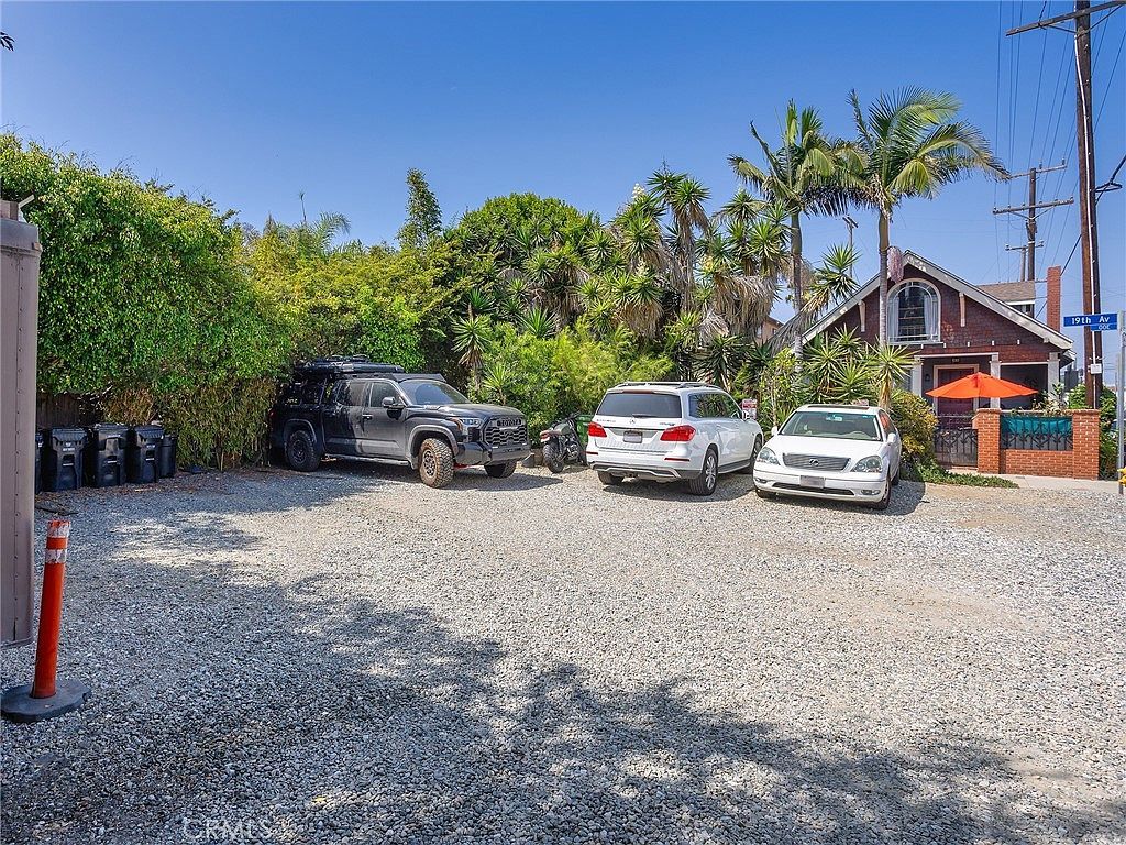 42 19th Ave Venice, CA 90291 - Thumbnail 3