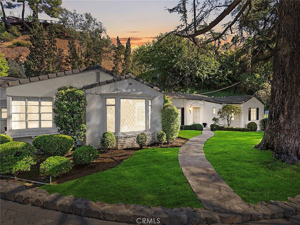 1620 Melwood Dr Glendale, CA 91207 - Thumbnail 3