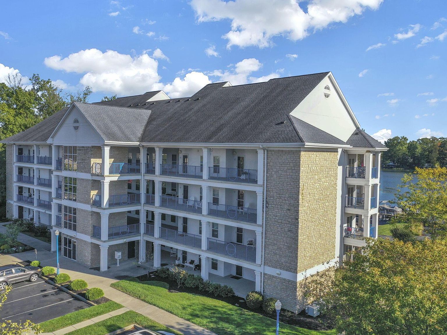 4401 Hunts Landing Rd UNIT 202 Hebron, OH 43025 - Thumbnail 3