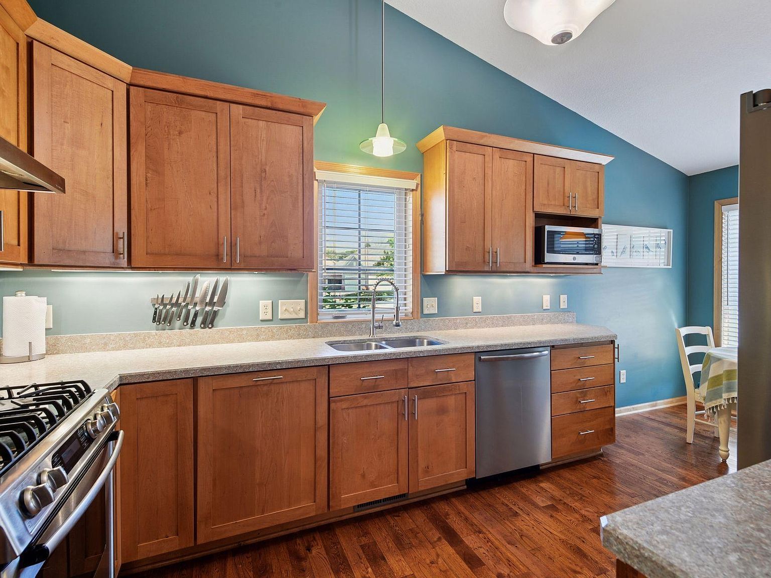 8973 Deer Run Dr Victoria, MN 55386 - Thumbnail 3