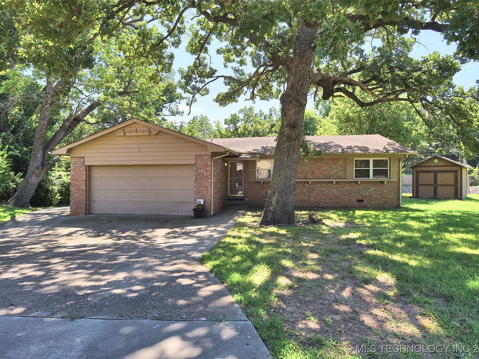 5353 S 33rd West Ave Tulsa, OK 74107 - Thumbnail 3