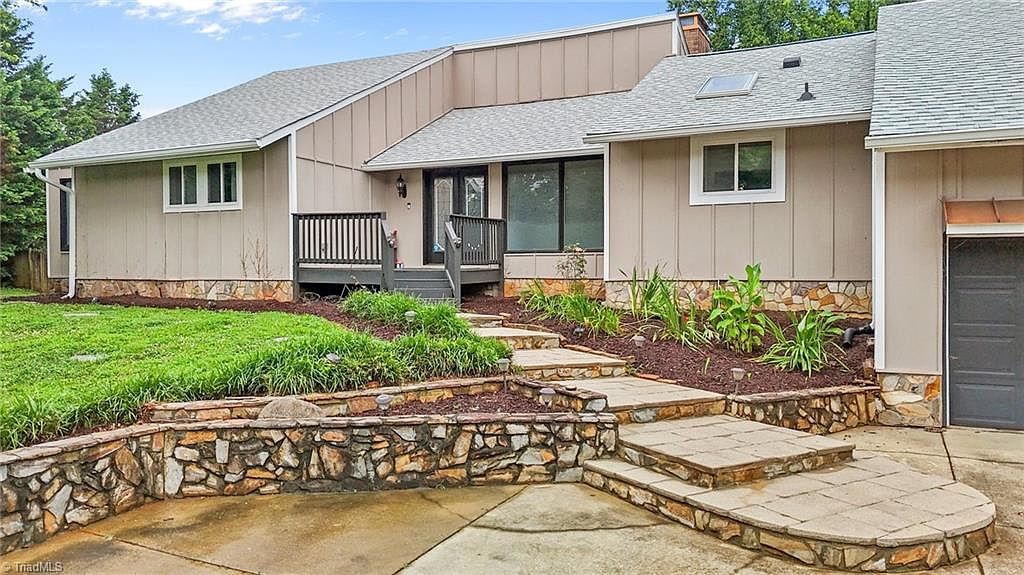 5129 N Church St Greensboro, NC 27455 - Thumbnail 3