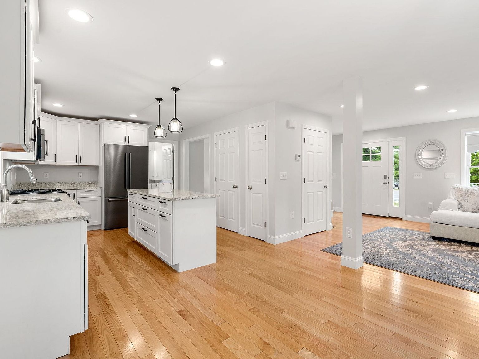 43 Hampton Rd Exeter, NH 03833 - Thumbnail 3