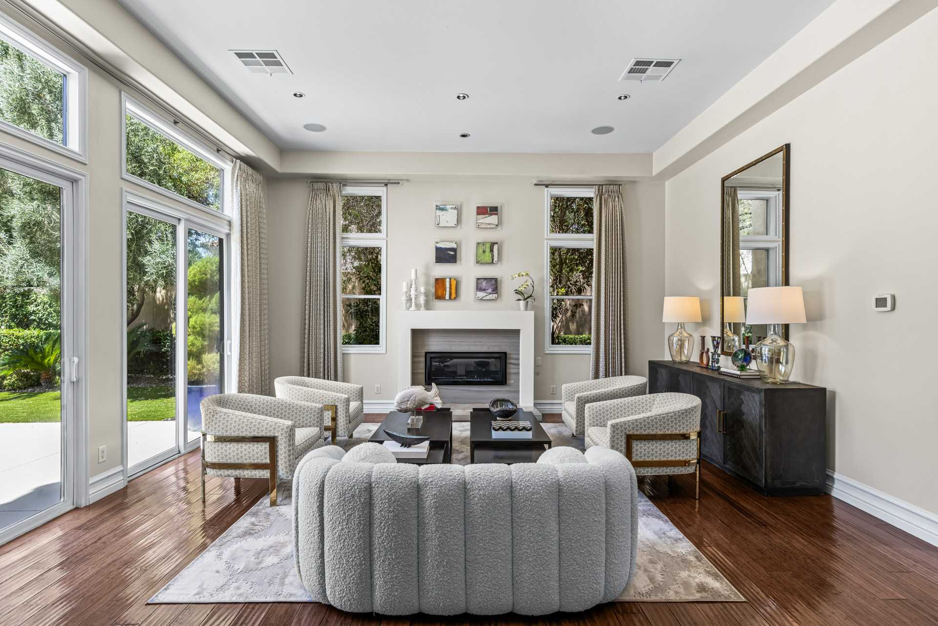 2939 Red Arrow Drive, Las Vegas, NV, USA - Thumbnail 3