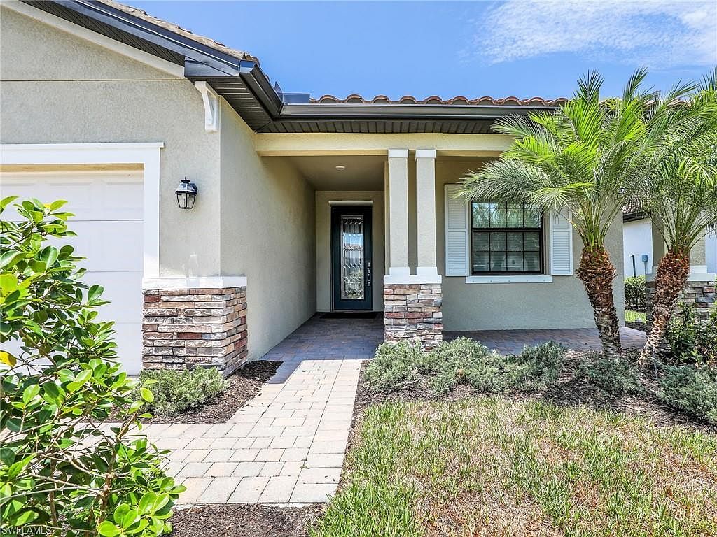 11512 Shady Palm Way Fort Myers, FL 33913 - Thumbnail 3