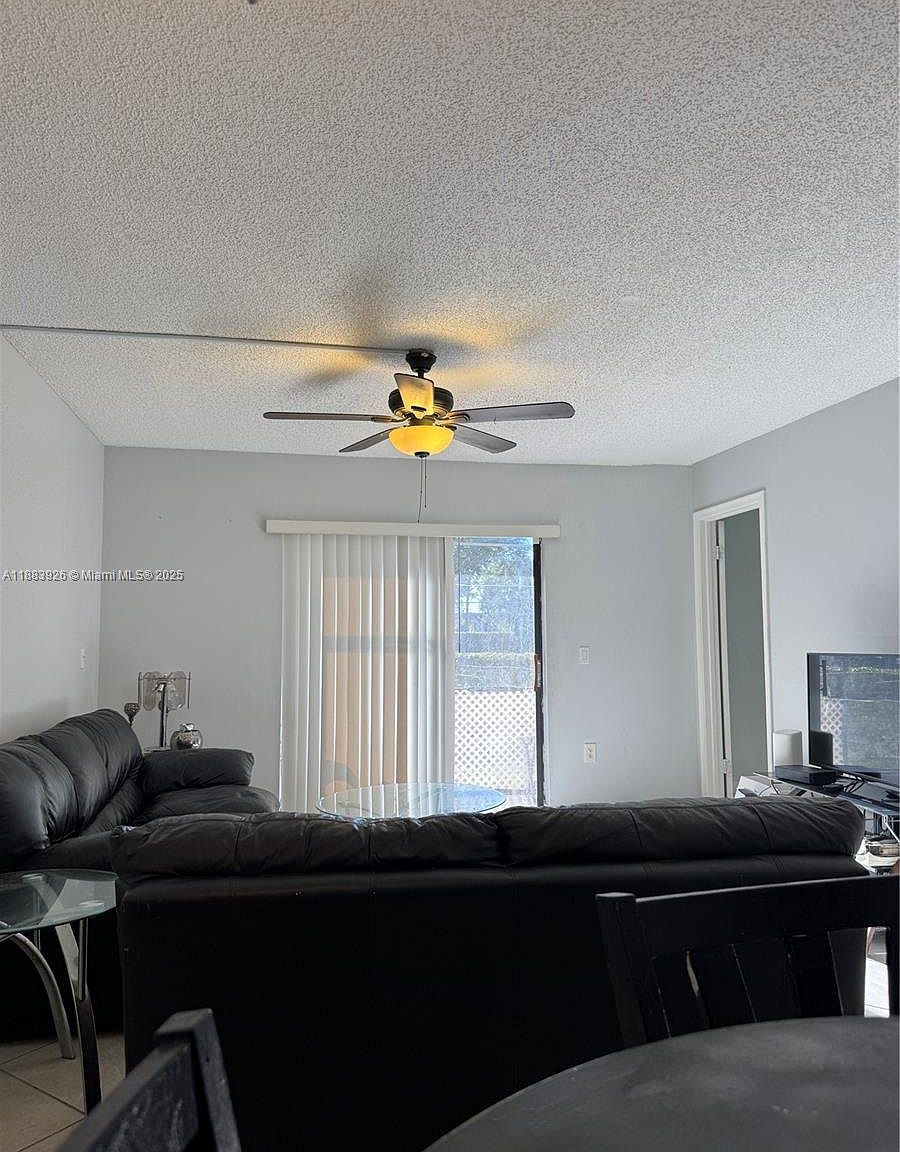 142 NW 91st Ave #104 Hollywood, FL 33024 - Thumbnail 3