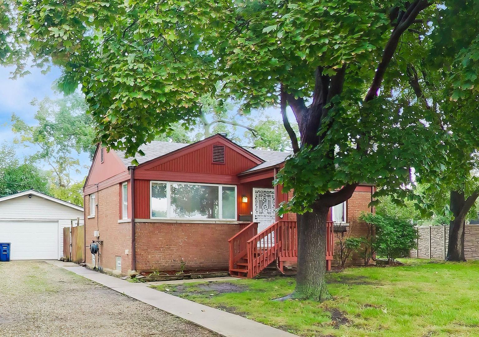 2183 Laura Ln Des Plaines, IL 60018 - Thumbnail 3