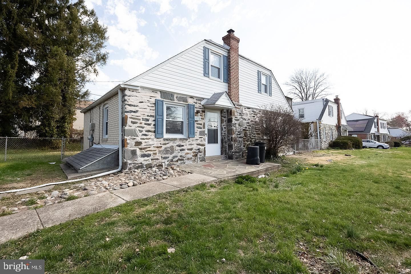 811 Springfield Rd Aldan, PA 19018 - Thumbnail 3