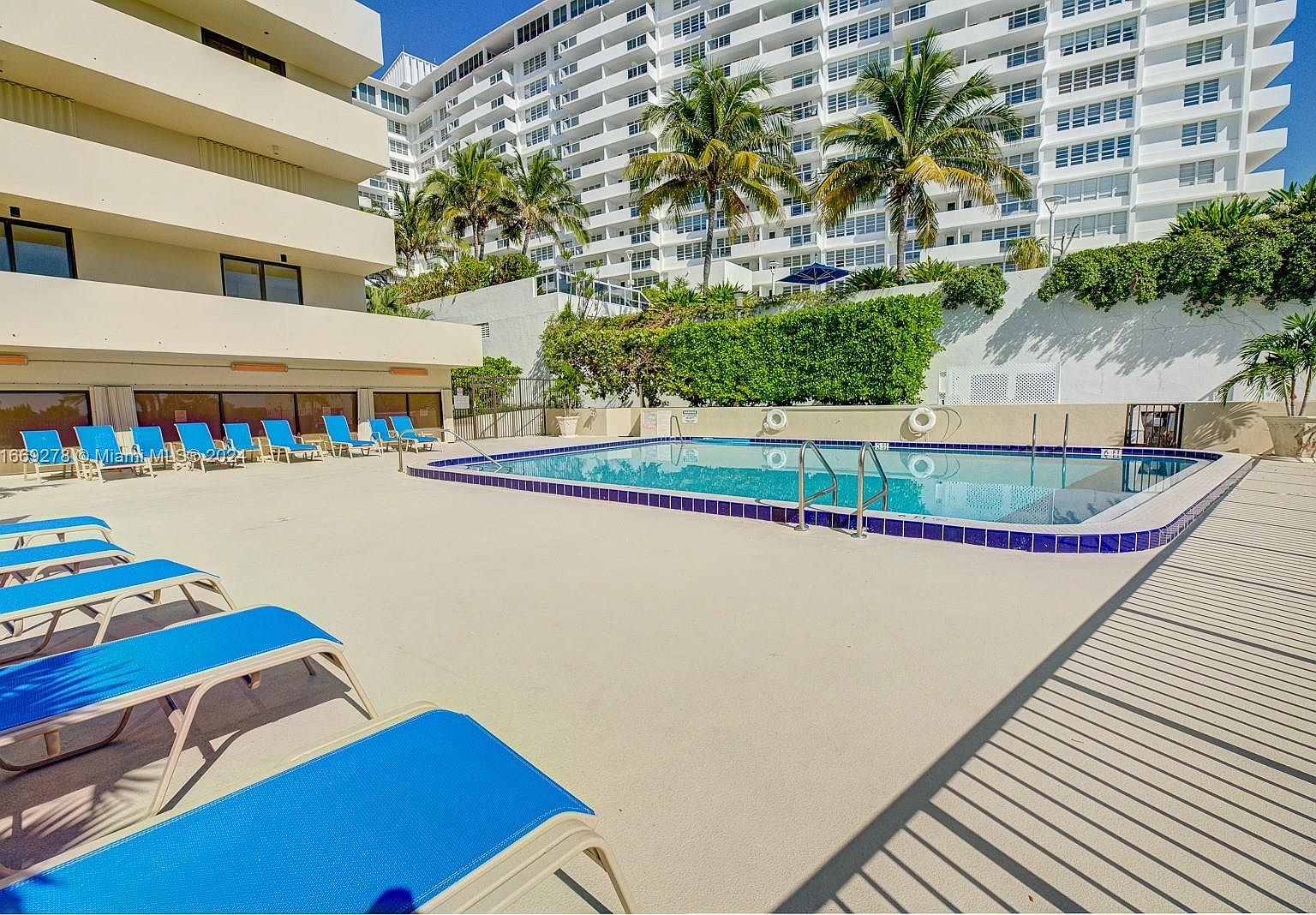 1623 Collins Ave APT 512 Miami Beach, FL 33139 - Thumbnail 3