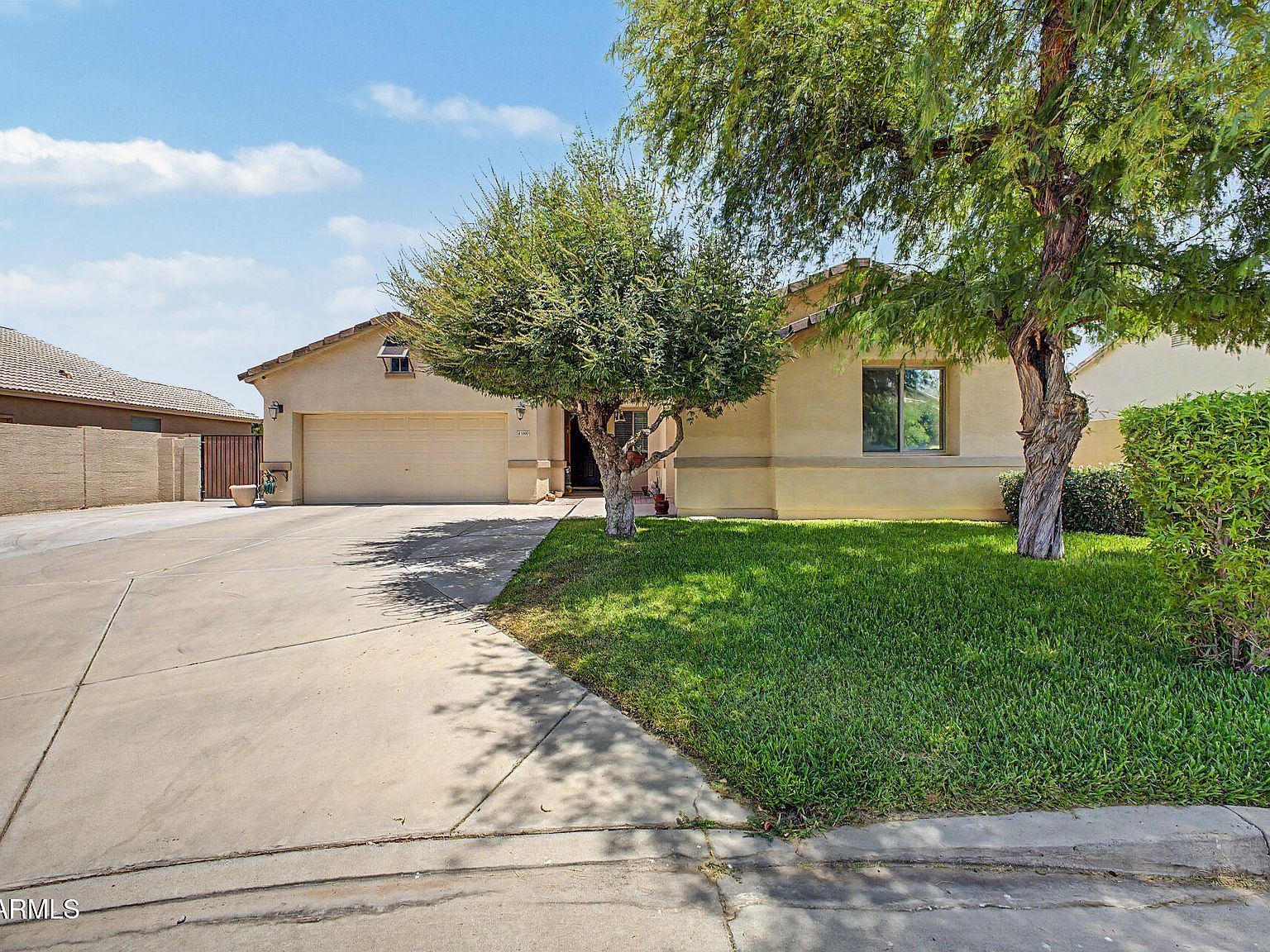1300 E BOSI Court San Tan Valley, AZ 85140 - Thumbnail 3