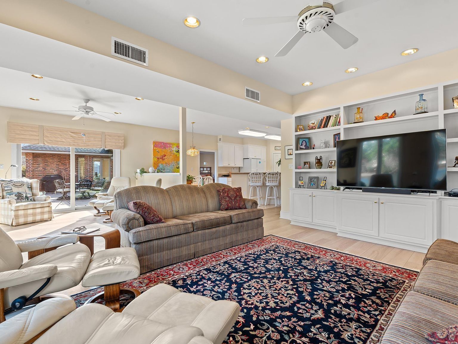 8223 Forest Lake Dr Conway, SC 29526 - Thumbnail 3