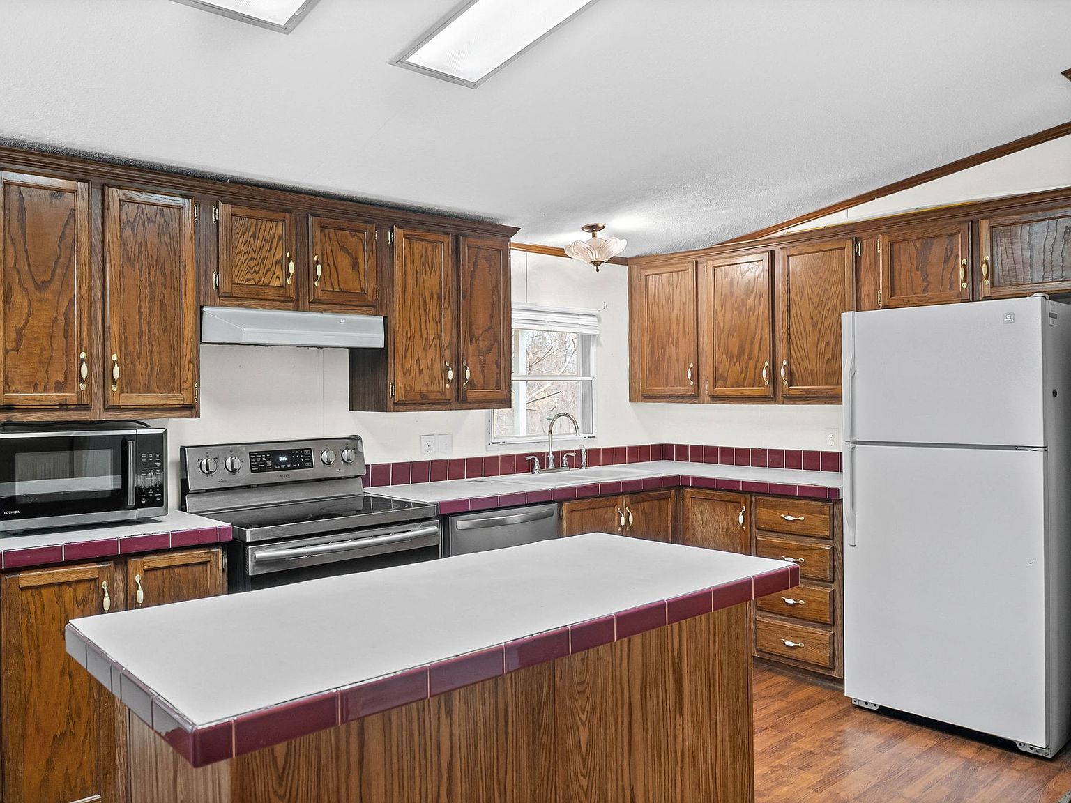 5120 Roaring Springs Rd Cadiz, KY 42211 - Thumbnail 3