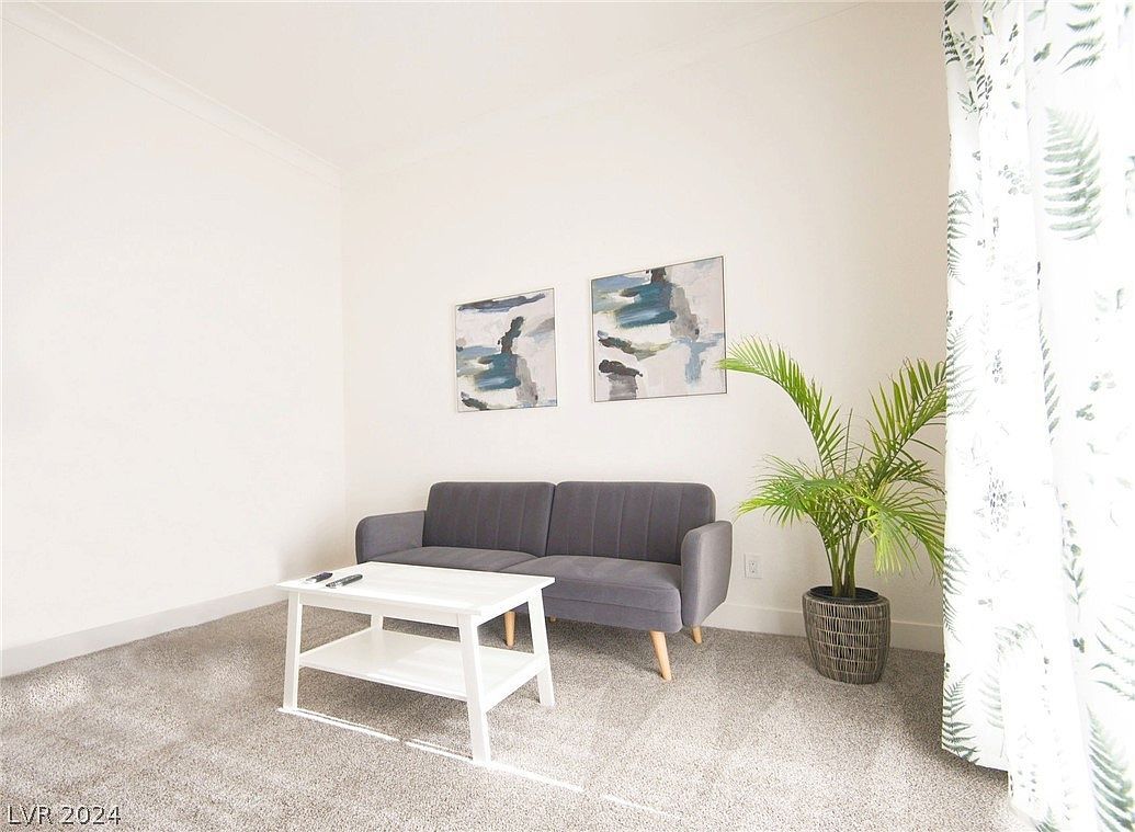 150 Metropolitan Dr Henderson, NV 89015 - Thumbnail 3