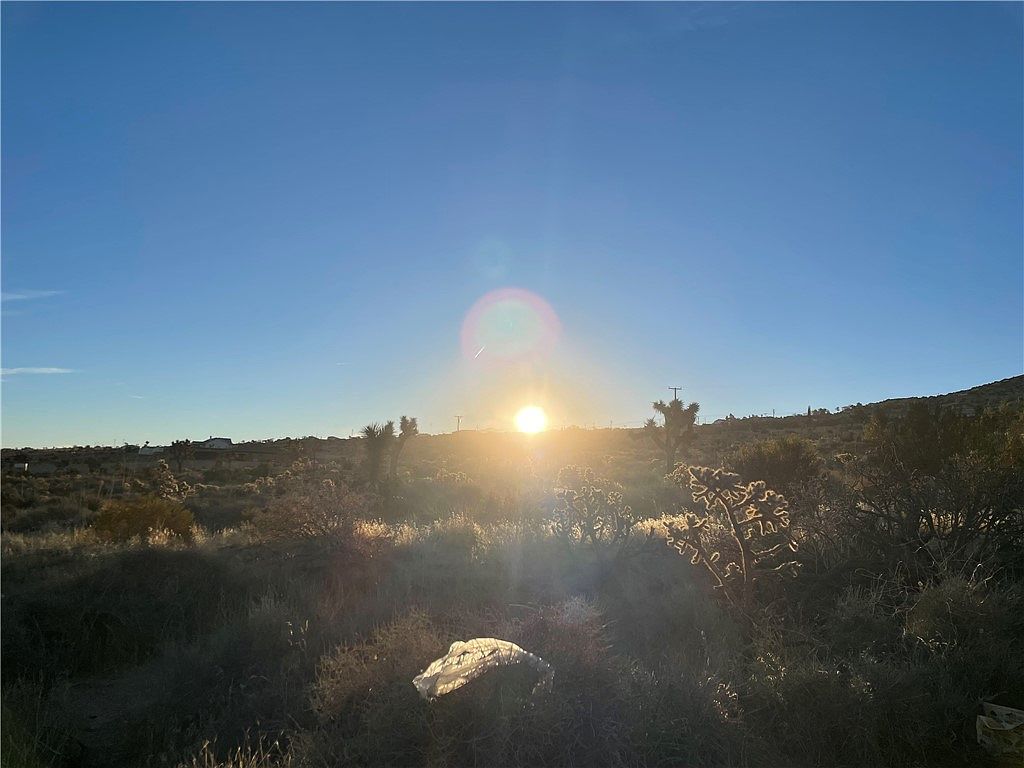 9509 Bonita Vista St Apple Valley, CA 92308 - Thumbnail 3