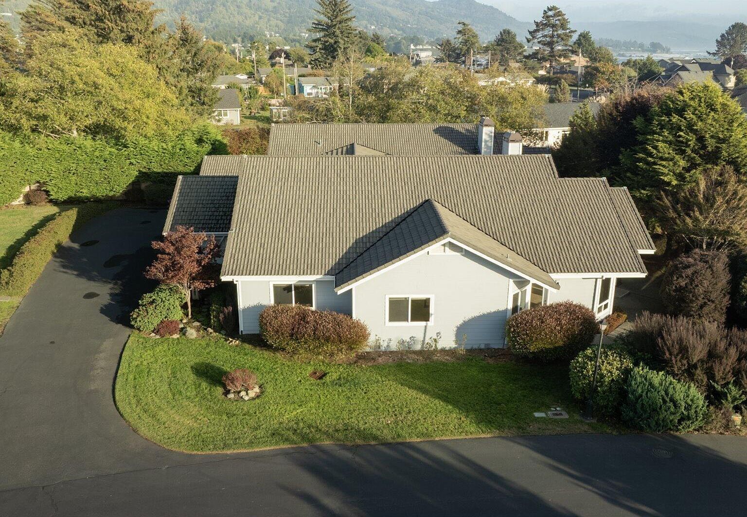 219 Schooner Bay Dr Brookings, OR 97415 - Thumbnail 3