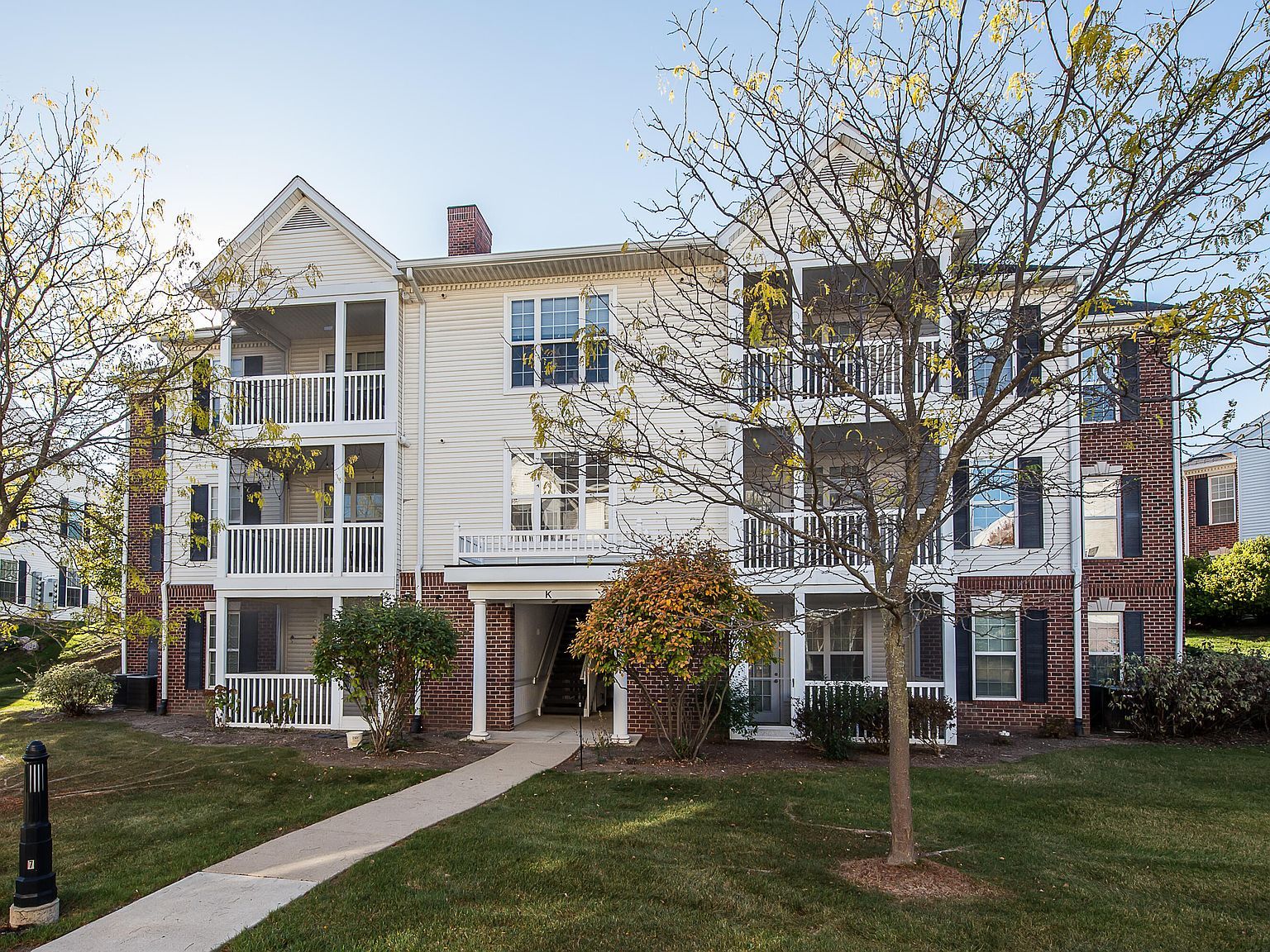 922 W Summerfield Gln Ann Arbor, MI 48103 - Thumbnail 3