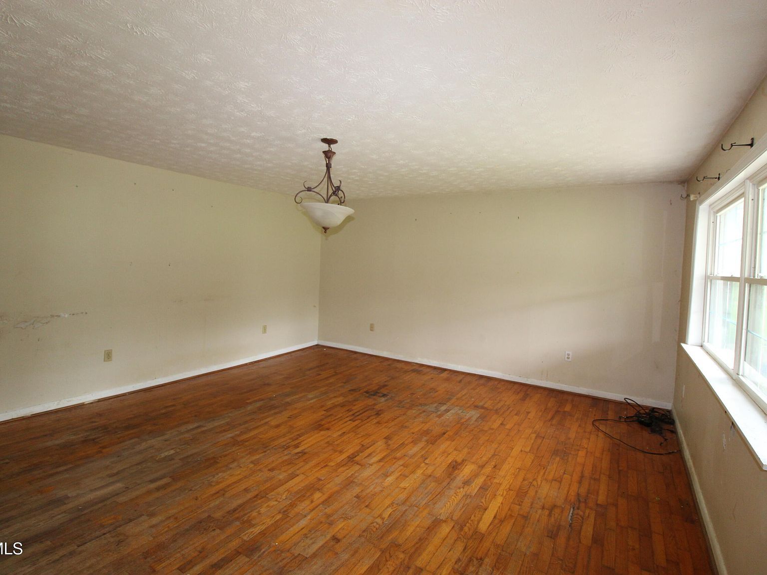 301 Rose Hill Dr Rose Hill, VA 24281 - Thumbnail 3