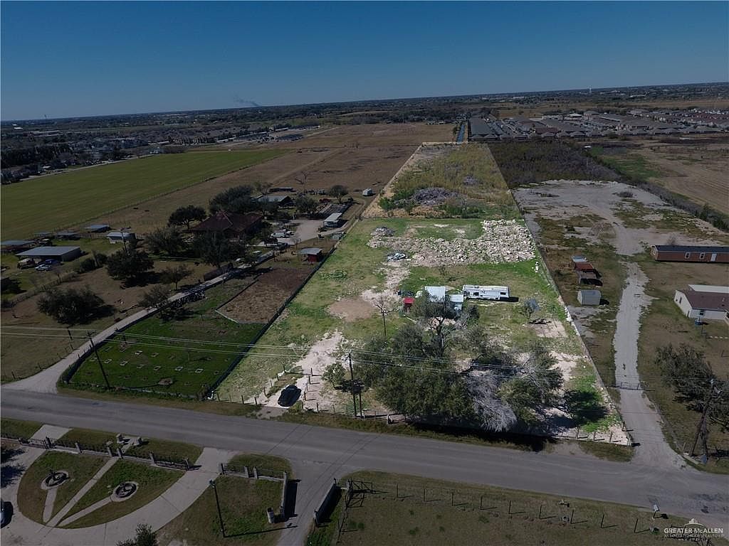 705 S Glasscock Blvd Alton, TX 78573 - Thumbnail 3