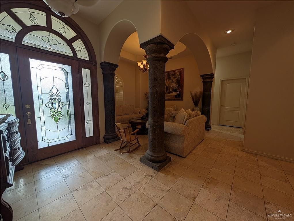 2000 E 25th St Mission, TX 78574 - Thumbnail 3