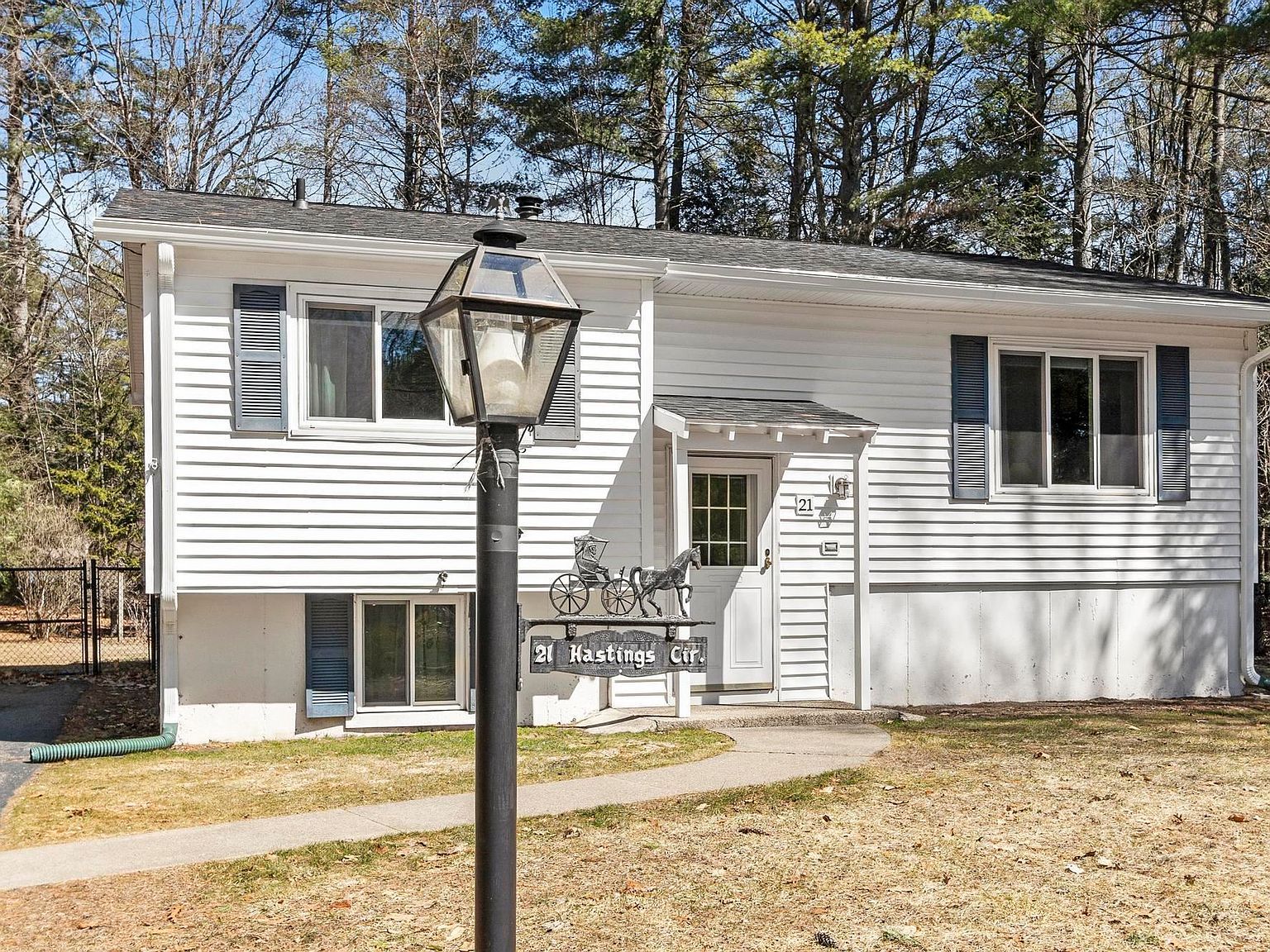 21 Hastings Cir Hinsdale, NH 03451 - Thumbnail 3