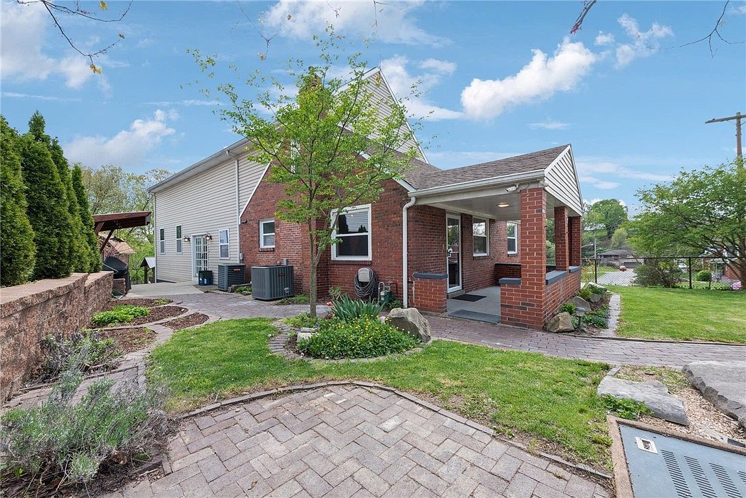 3302 Crestview Dr North Versailles, PA 15137 - Thumbnail 3